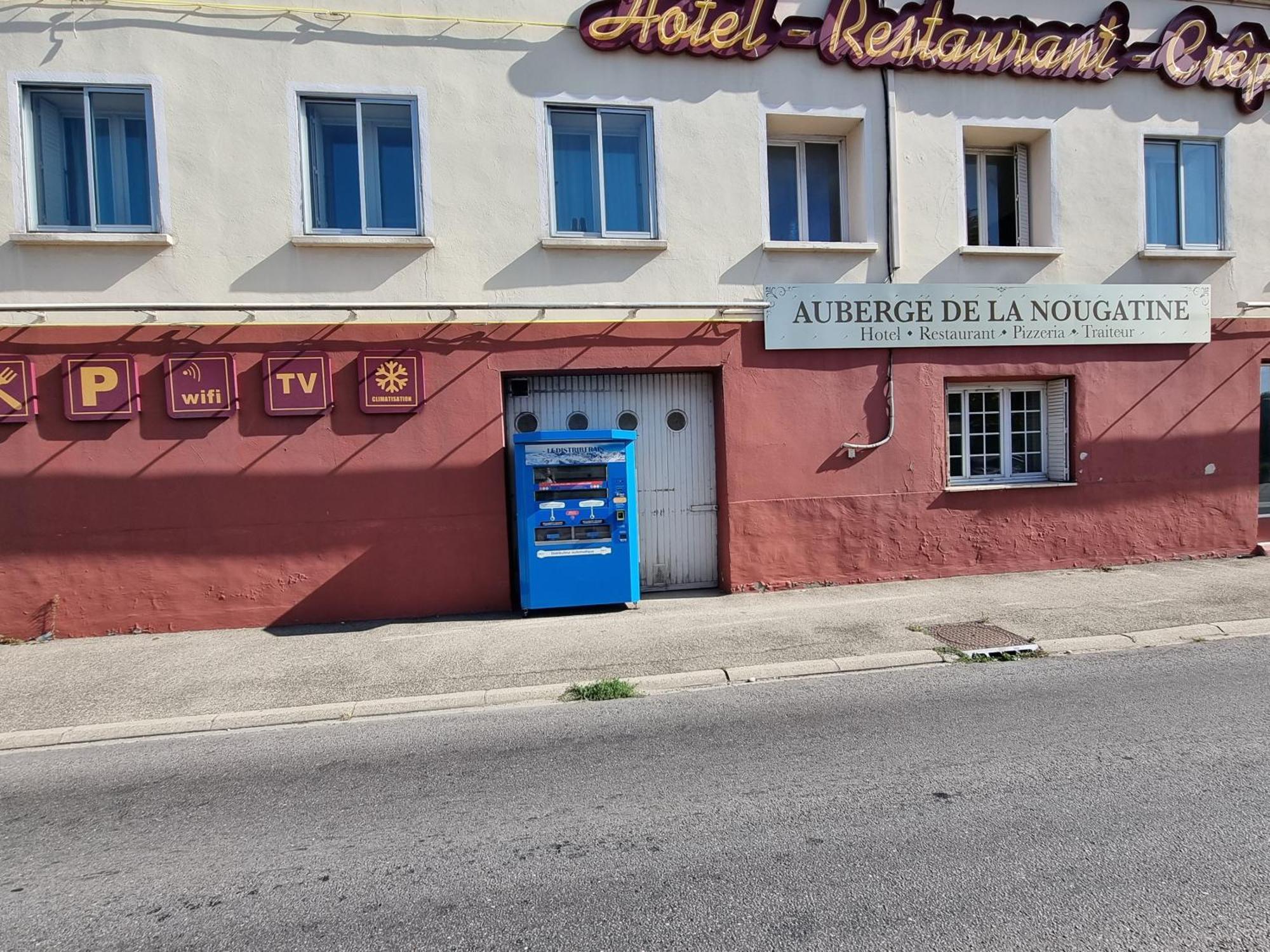 Auberge De La Nougatine Eu La Coucourde エクステリア 写真